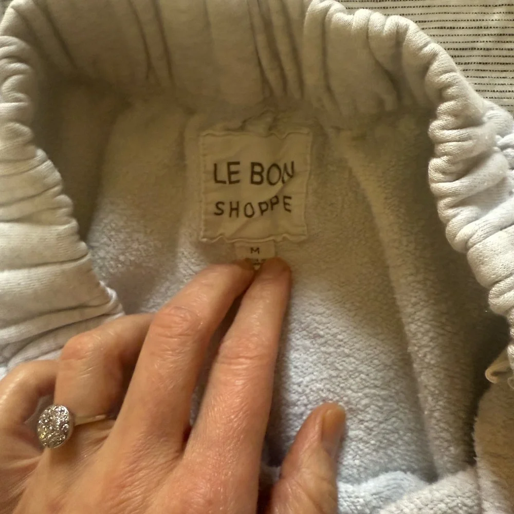 Le Bon Shoppe women’s sweat pants in size medium light grey - Picture 3 of 7